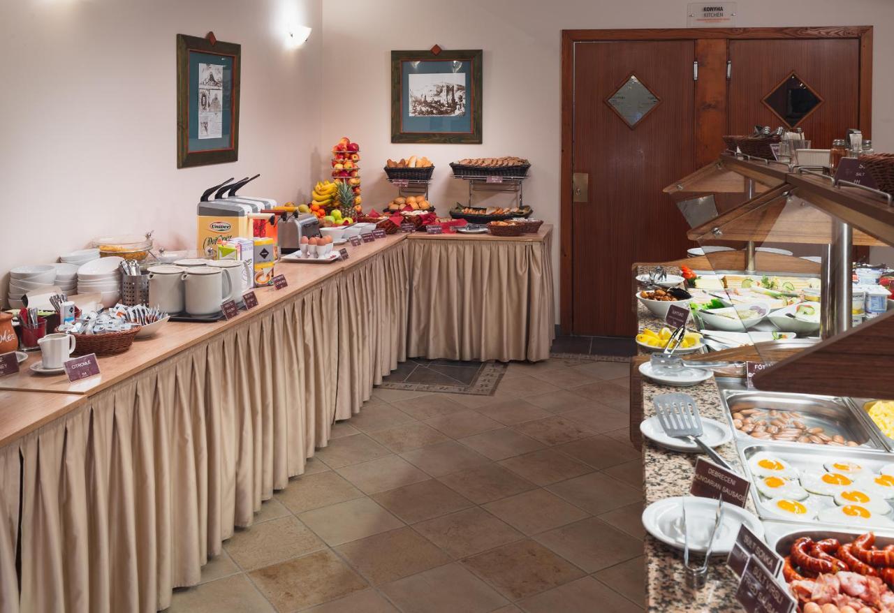 Hotel Honti Wellness Es Konferencia Szalloda Visegrád Exteriör bild
