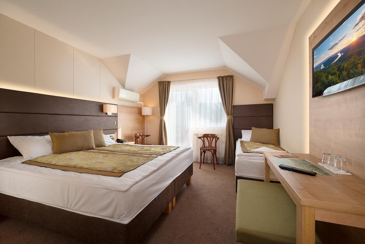 Hotel Honti Wellness Es Konferencia Szalloda Visegrád Exteriör bild