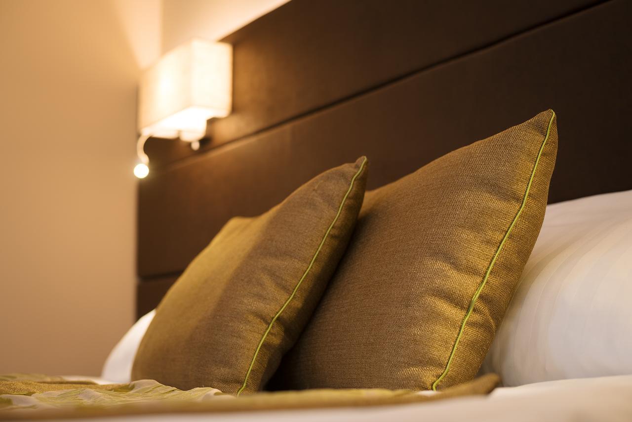 Hotel Honti Wellness Es Konferencia Szalloda Visegrád Exteriör bild