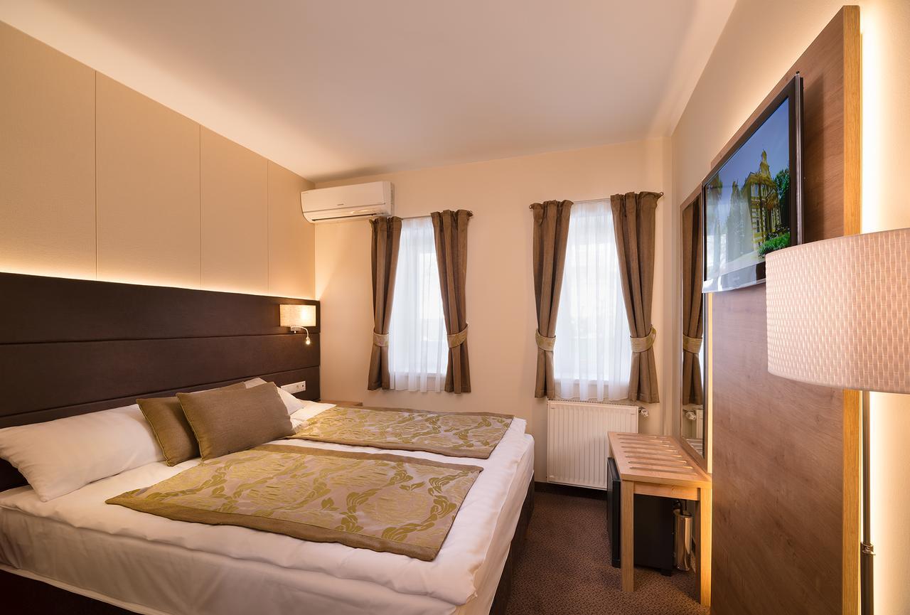 Hotel Honti Wellness Es Konferencia Szalloda Visegrád Exteriör bild